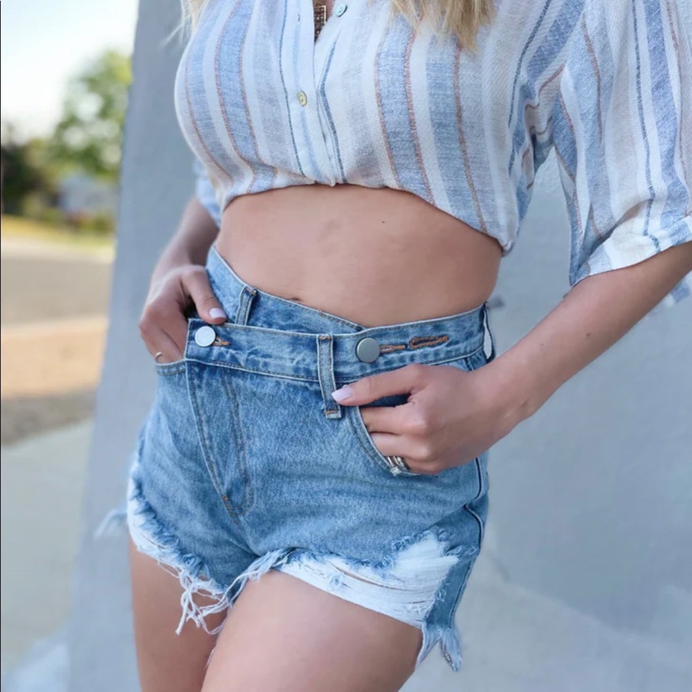 Insane Oene Crossover shorts in size medium